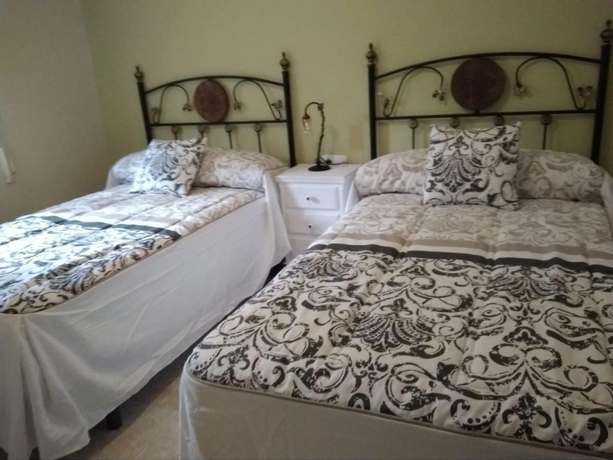 Apartamento Turistico La Victoria Trujillo Extérieur photo