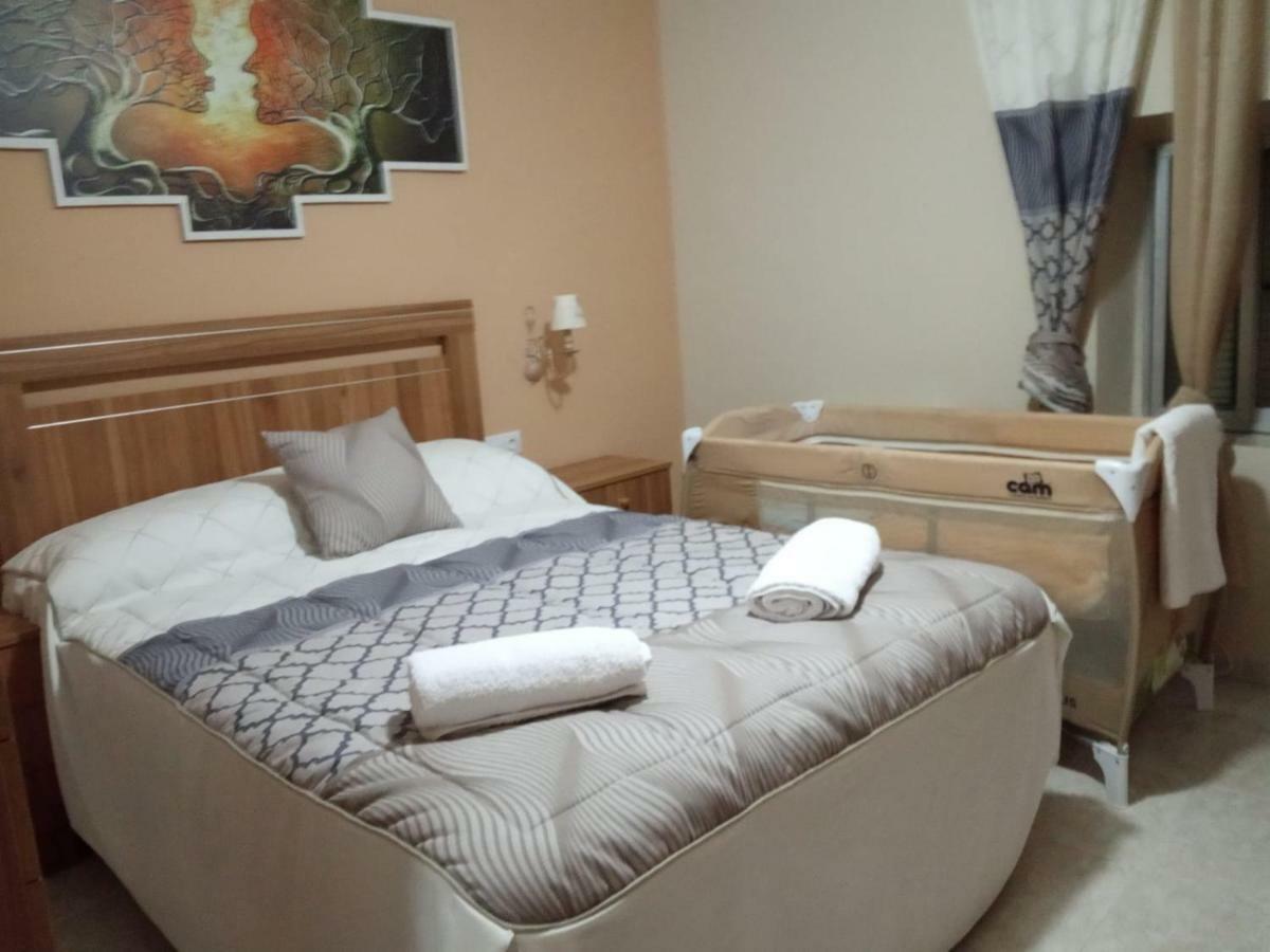 Apartamento Turistico La Victoria Trujillo Extérieur photo