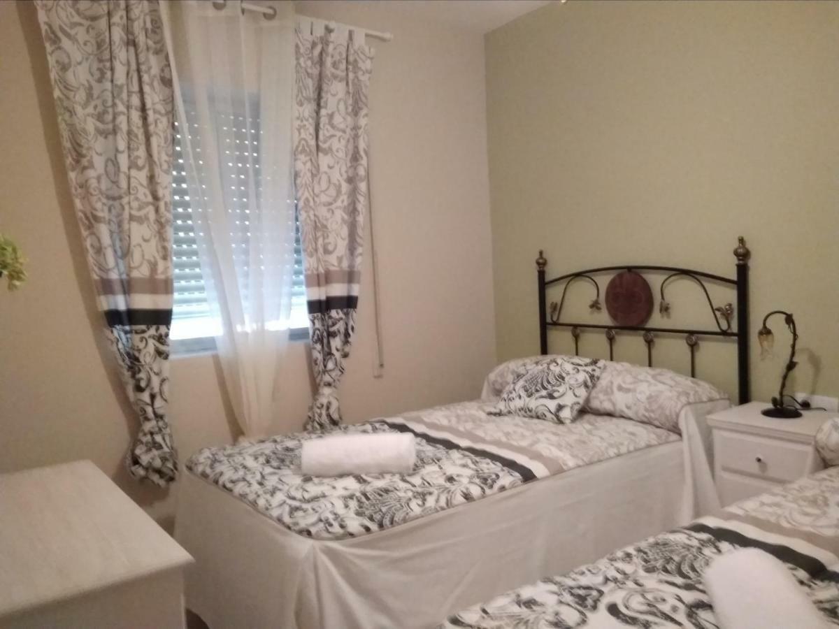 Apartamento Turistico La Victoria Trujillo Extérieur photo