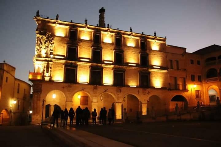 Apartamento Turistico La Victoria Trujillo Extérieur photo