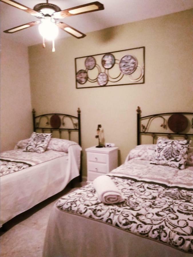 Apartamento Turistico La Victoria Trujillo Extérieur photo